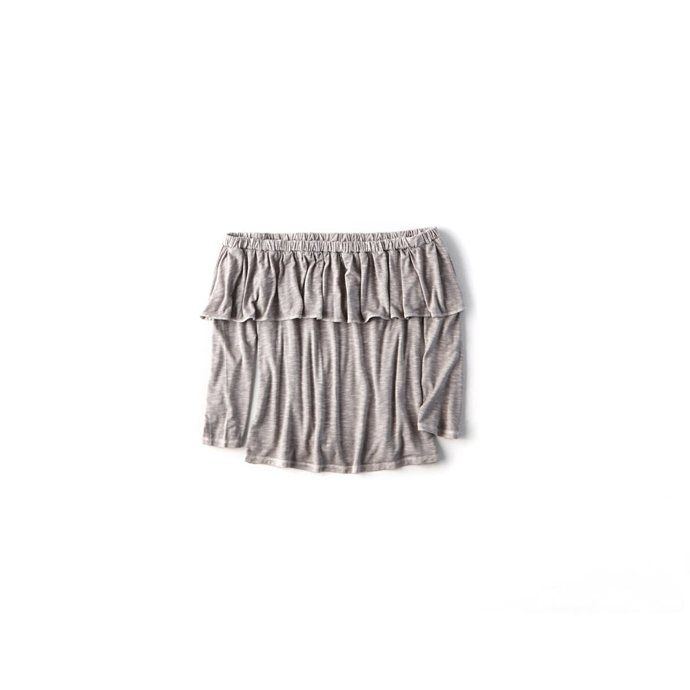 เสื้อยืดเปิดไหล่ Off The Shoulder Wash
