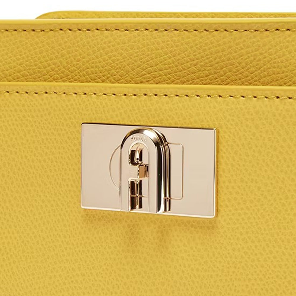 กระเป๋าสะพายผู้หญิง รุ่น Furla 1927 Mini Crossbody C.Case