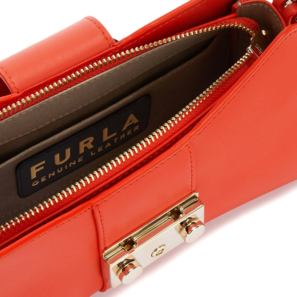 กระเป๋าสะพายผู้หญิง รุ่น Metropolis S Shoulder Bag Remix 25