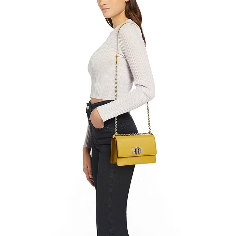 กระเป๋าสะพายผู้หญิง รุ่น Furla 1927 Mini Crossbody 20