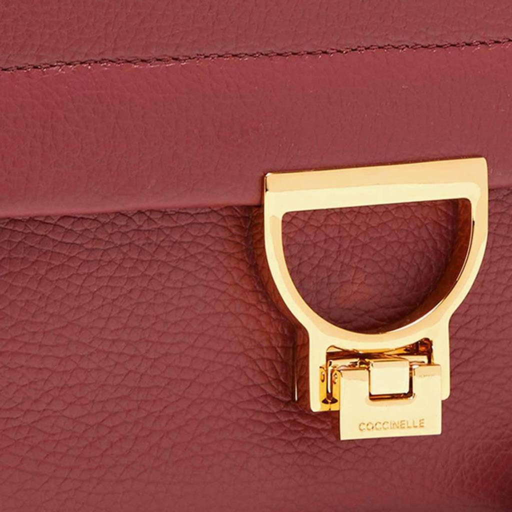 กระเป๋าคลัตช์ผู้หญิง รุ่น Arlettis