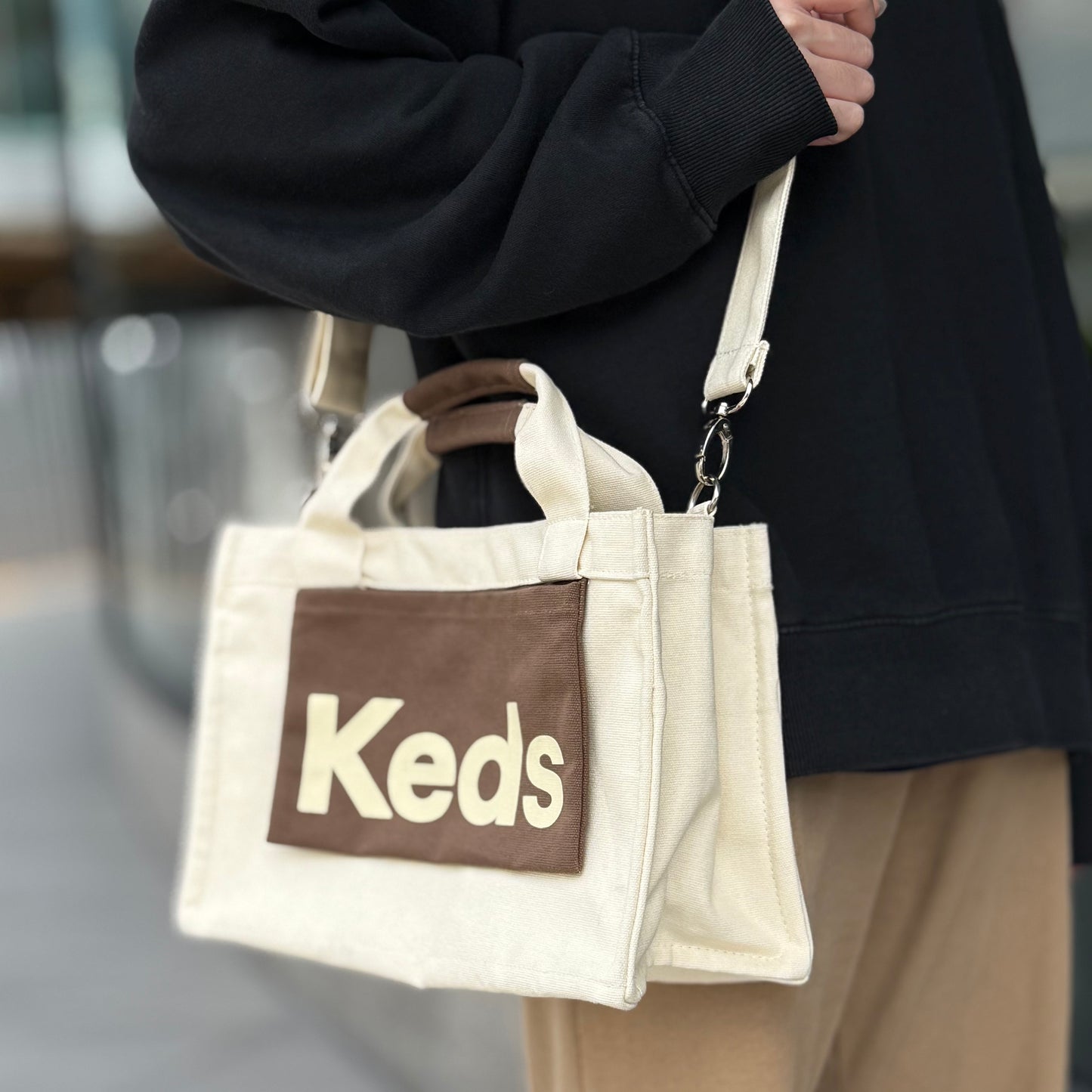 กระเป๋าถือ รุ่น The Keds Organized Bag