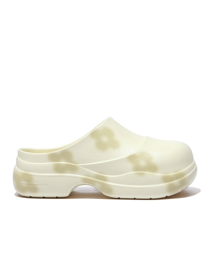 รองเท้าแตะเปิดส้น ผู้หญิง รุ่น X Minjukim Floral Shadow Clog