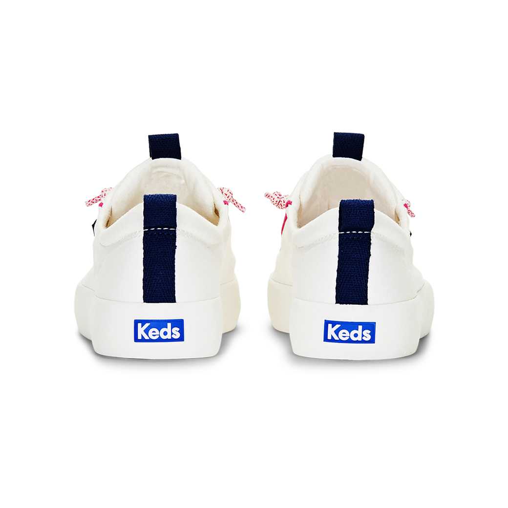 รองเท้าผ้าใบ  รุ่น Kickback Piping