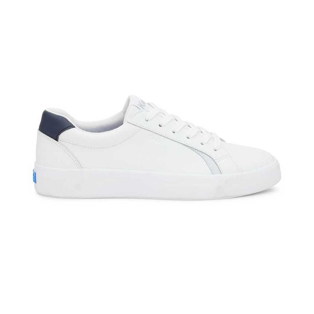 รองเท้าผ้าใบหนัง ผู้หญิง รุ่น Pursuit Leather
