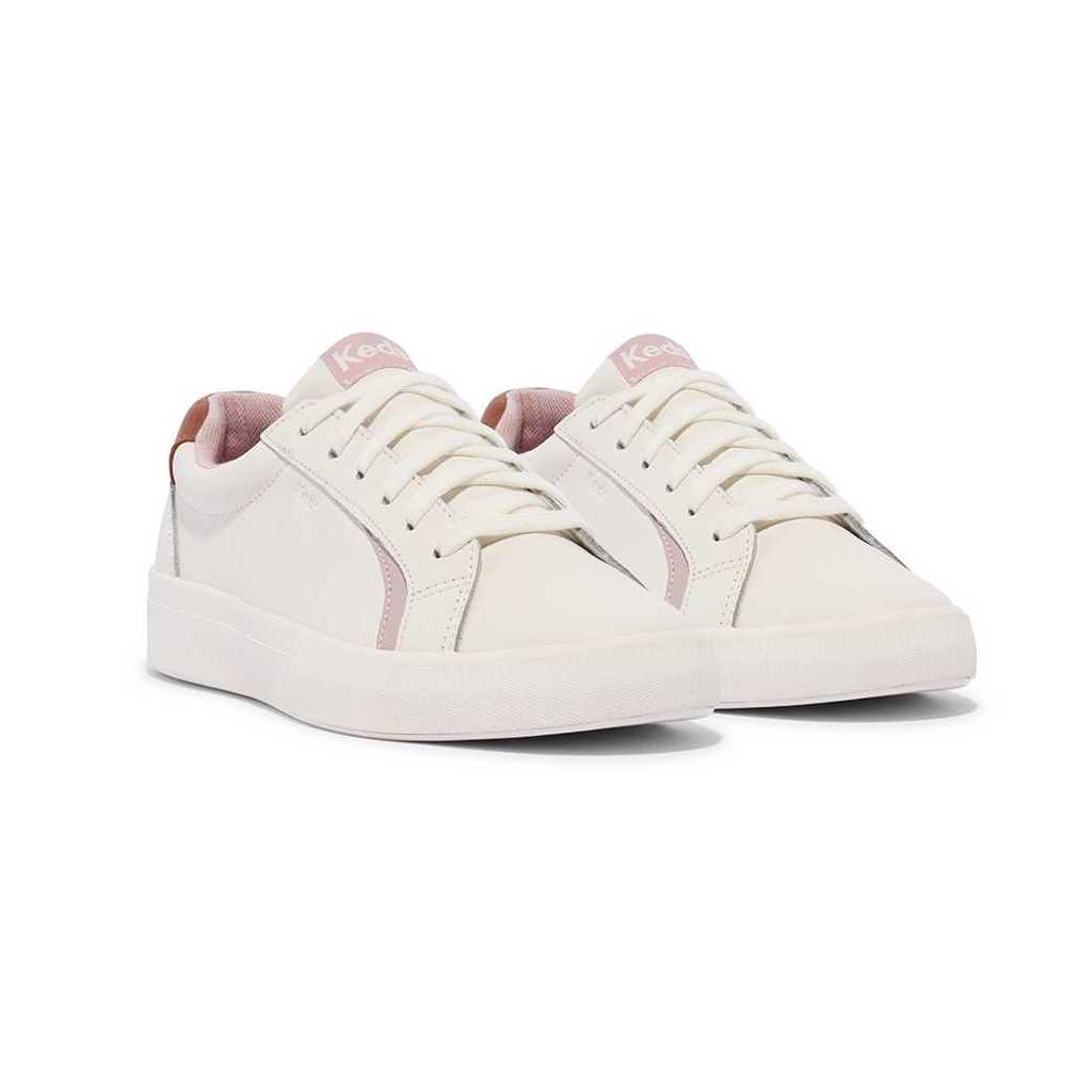 รองเท้าผ้าใบหนัง ผู้หญิง รุ่น Pursuit Leather