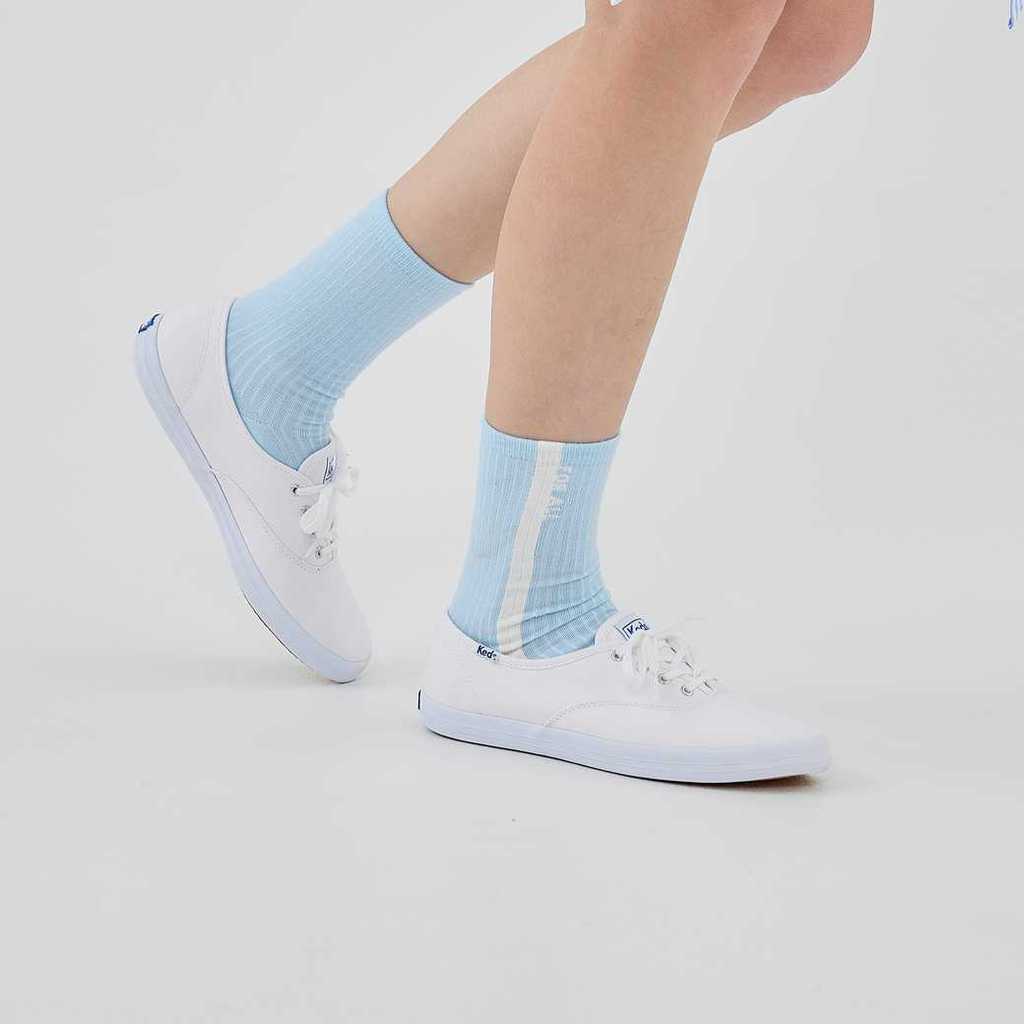 ถุงเท้า ผู้หญิง รุ่น Stripecrewsocks