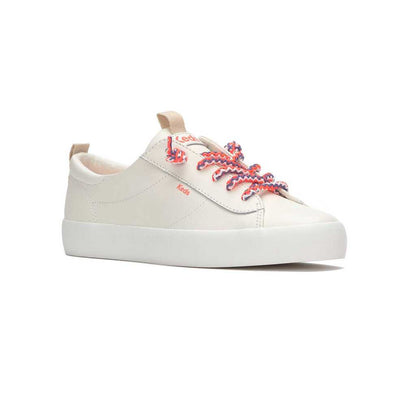 รองเท้าผ้าใบหนัง ผู้หญิง รุ่น Kickback Leather Round Laces