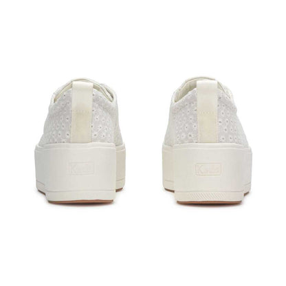 รองเท้าผ้าใบ ผู้หญิง รุ่น Skyler Daisy Eyelet