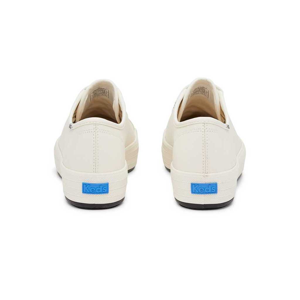 รองเท้าผ้าใบหนัง ผู้หญิง รุ่น Triple Kick Leather Bottom Foxing Stripe