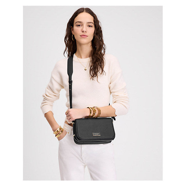 กระเป๋าสะพายผู้หญิง รุ่น Liv Flap Crossbody