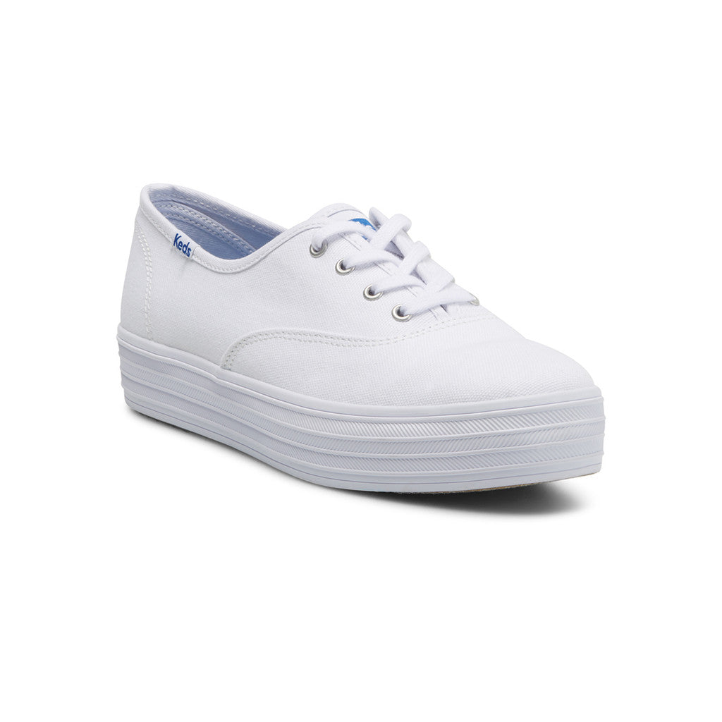 รองเท้าผ้าใบ ผู้หญิง รุ่น The Platform Canvas