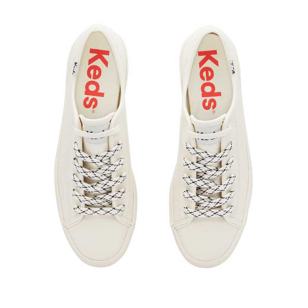 รองเท้าผ้าใบหนัง ผู้หญิง รุ่น Triple Kick Leather Bottom Foxing Stripe