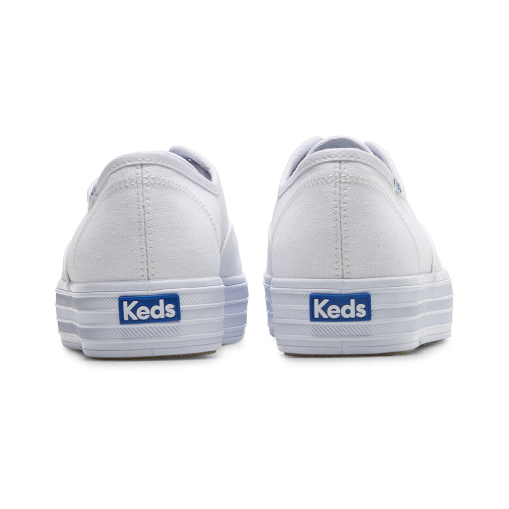 รองเท้าผ้าใบ ผู้หญิง รุ่น The Platform Canvas