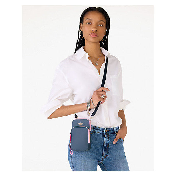 กระเป๋าสะพายผู้หญิง รุ่น Chelsea North South Dual Zip Phone Crossbody