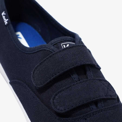 รองเท้าผ้าใบ ผู้หญิง รุ่น Champion VC