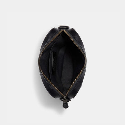 กระเป๋าสะพายข้างผู้ชาย รุ่น Houston Flight Bag In Signature Leather