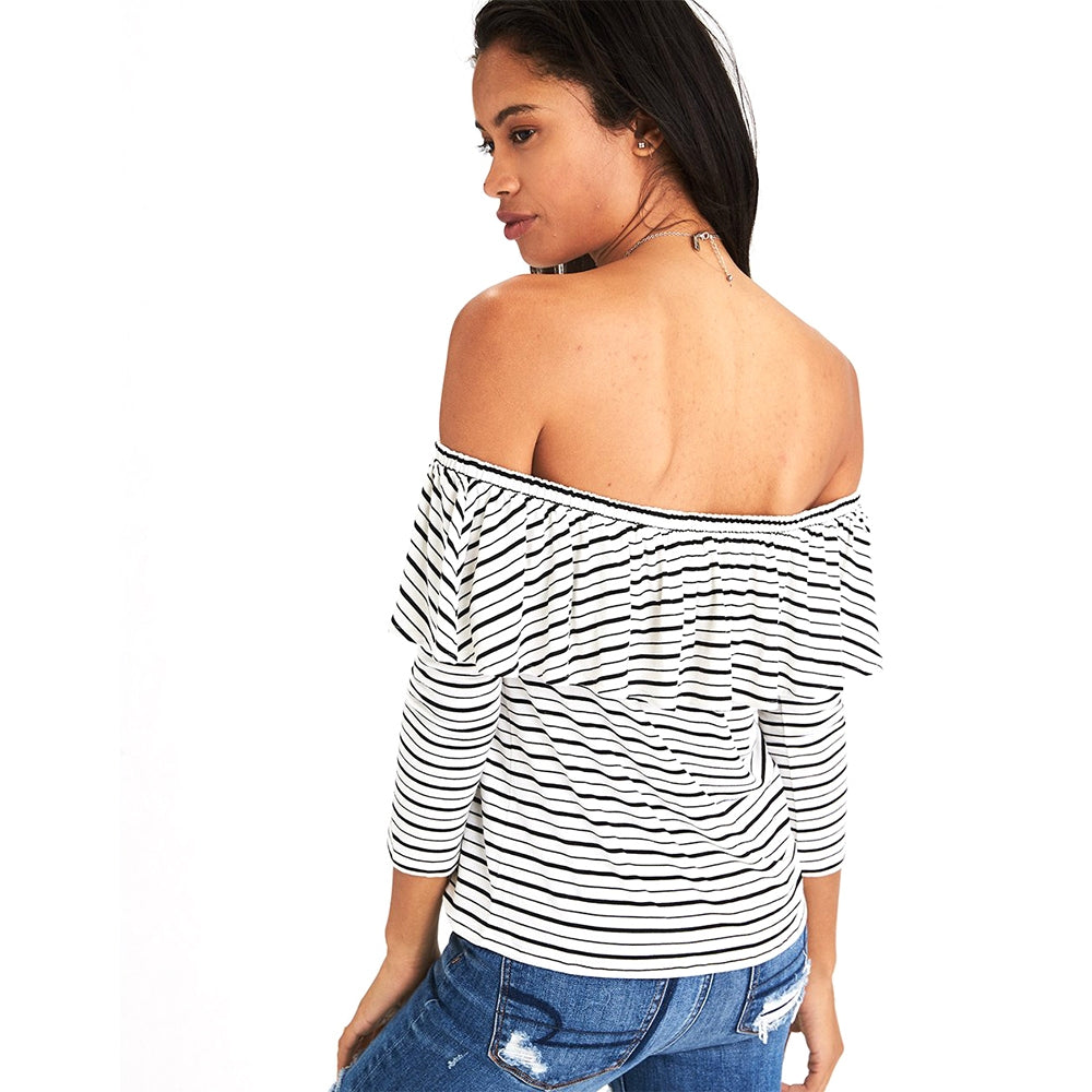 เสื้อยืดเปิดไหล่ Off The Shoulder Stripe