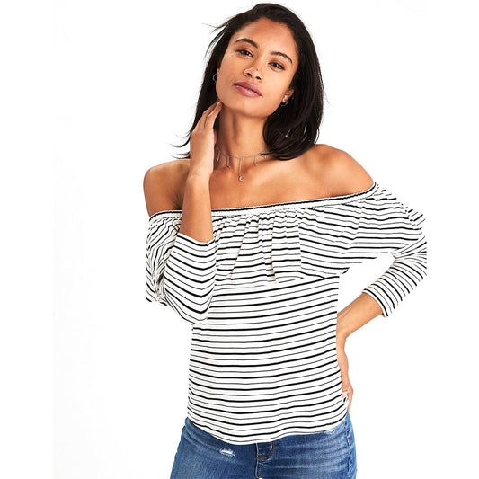 เสื้อยืดเปิดไหล่ Off The Shoulder Stripe