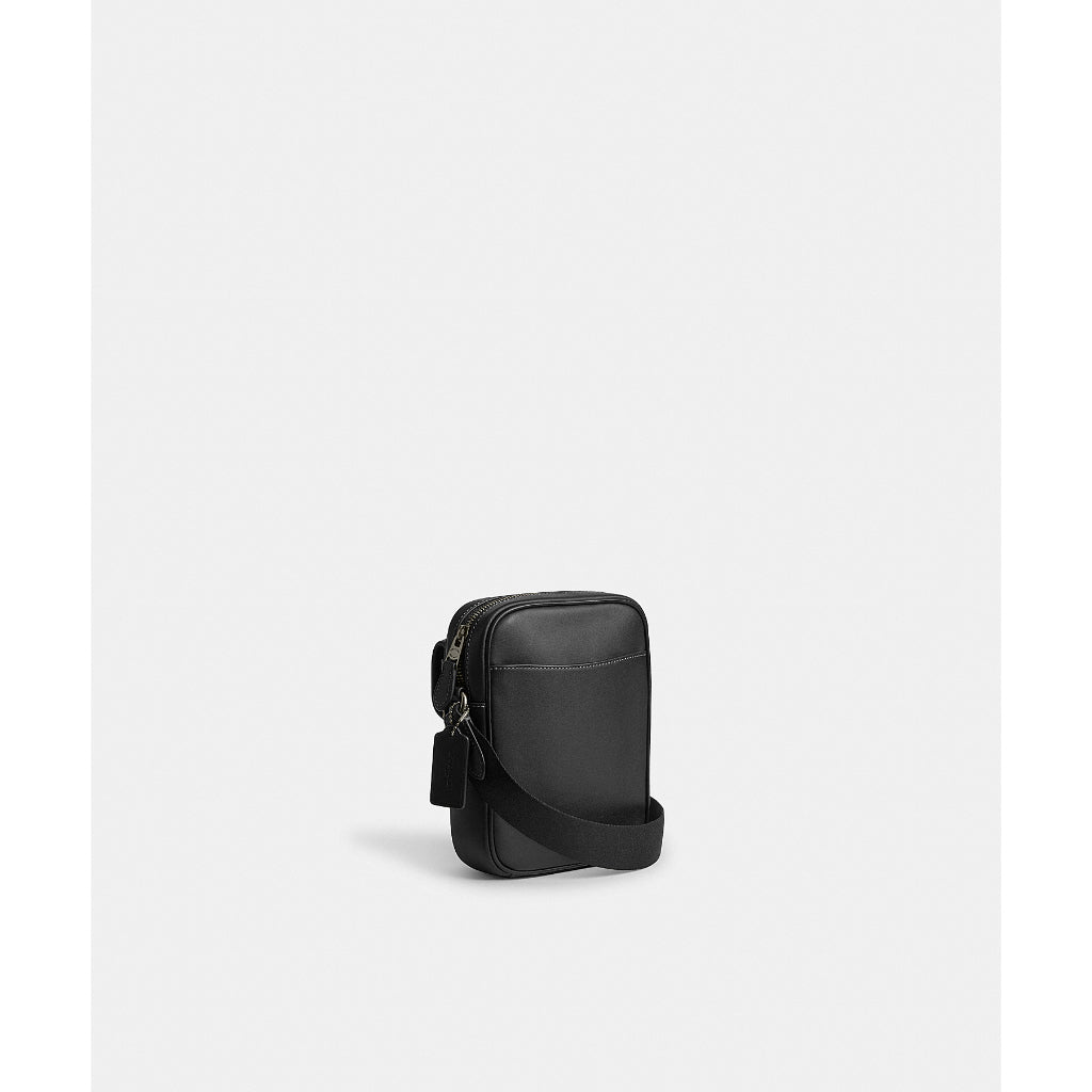 กระเป๋าสะพายข้างผู้ชาย รุ่น Turnlock Crossbody Bag