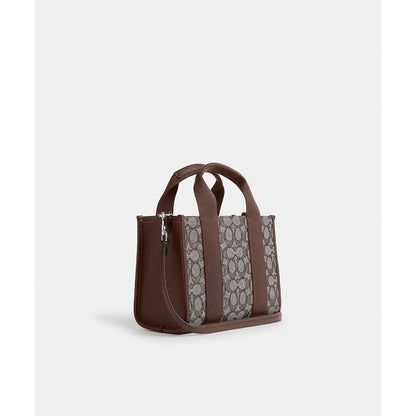 กระเป๋าสะพายผู้หญิง รุ่น Smith Tote Bag 24 In Signature Jacquard