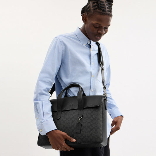 กระเป๋าใส่เอกสารผู้ชาย รุ่น Sullivan Portfolio Brief In Signature Canvas