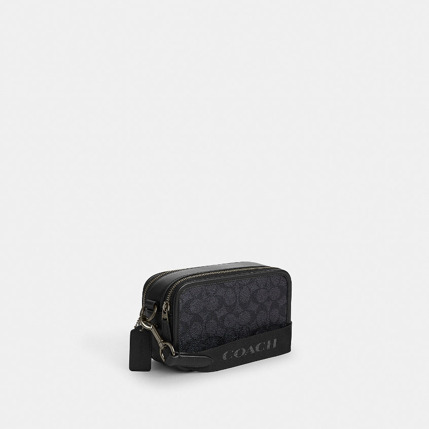 กระเป๋าสะพายข้างผู้ชาย รุ่น Wyatt Crossbody Bag In Signature Canvas