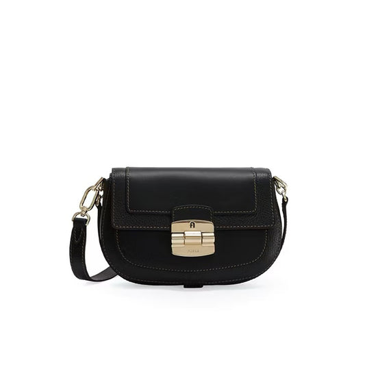 กระเป๋าสะพายผู้หญิง รุ่น Club 2 S Crossbody 26