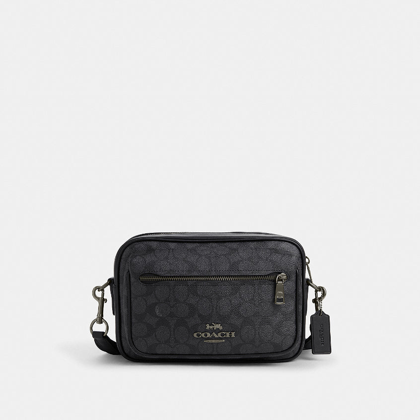 กระเป๋าสะพายข้างผู้ชาย รุ่น Elias Crossbody In Signature Canvas