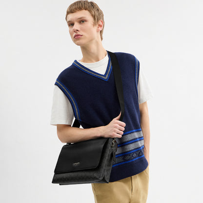 กระเป๋าใส่เอกสารผู้ชาย รุ่น Caleb Messenger Bag In Signature Canvas
