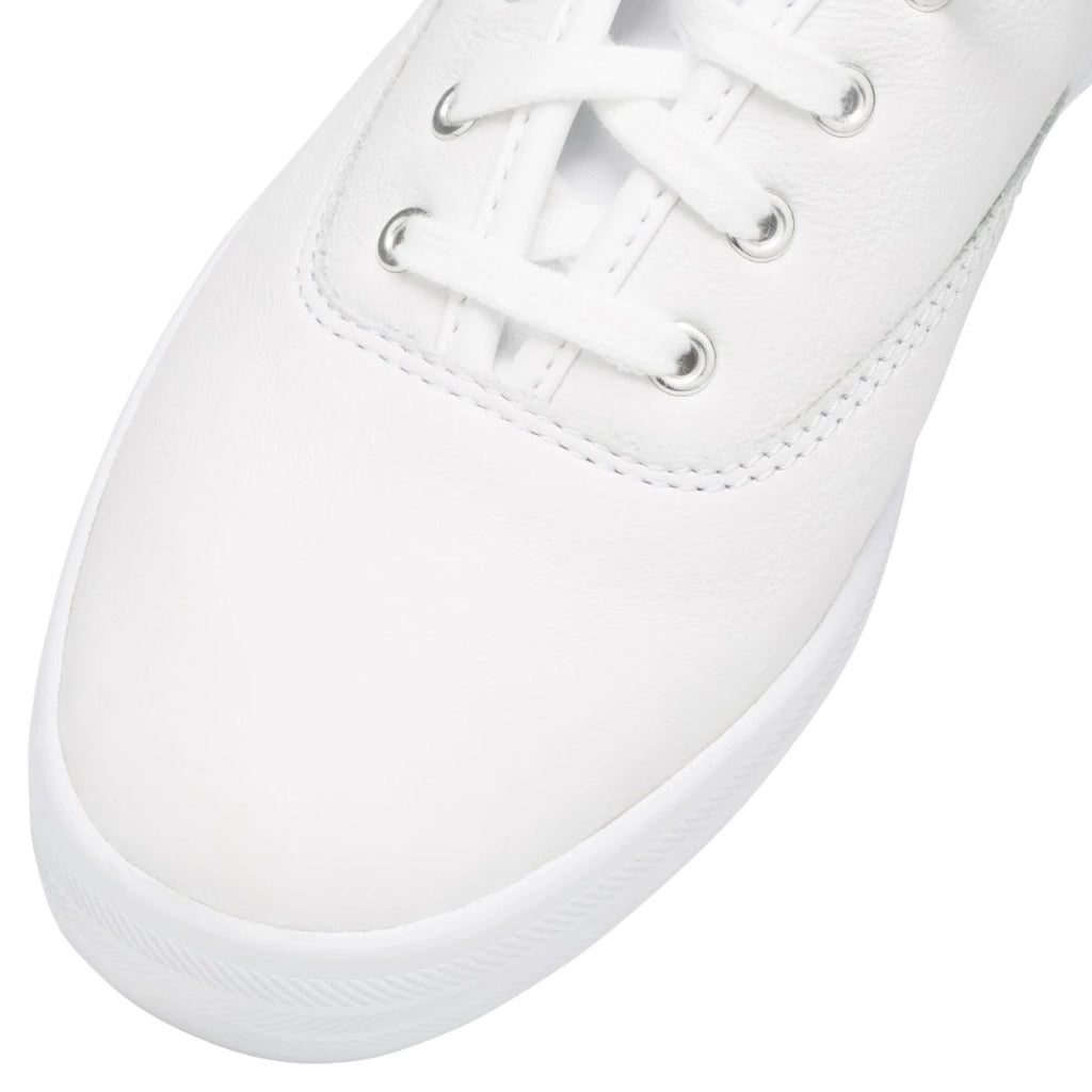 รองเท้าผ้าใบหนัง ผู้หญิง รุ่น Champion Core Leather
