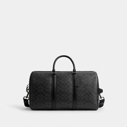 กระเป๋าเดินทางผู้ชาย รุ่น Venturer Bag In Signature Canvas