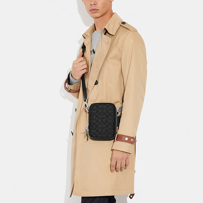 กระเป๋าสะพายข้างผู้ชาย รุ่น Stanton Crossbody In Signature Jacquard
