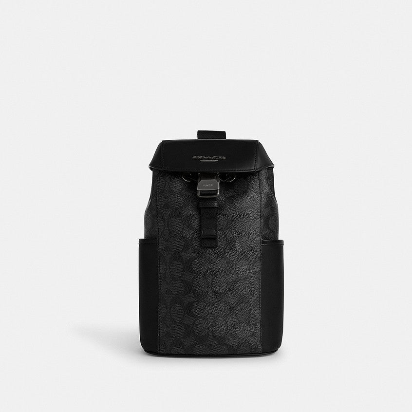 กระเป๋าคาดอกผู้ชาย รุ่น Racer Pack In Signature Canvas