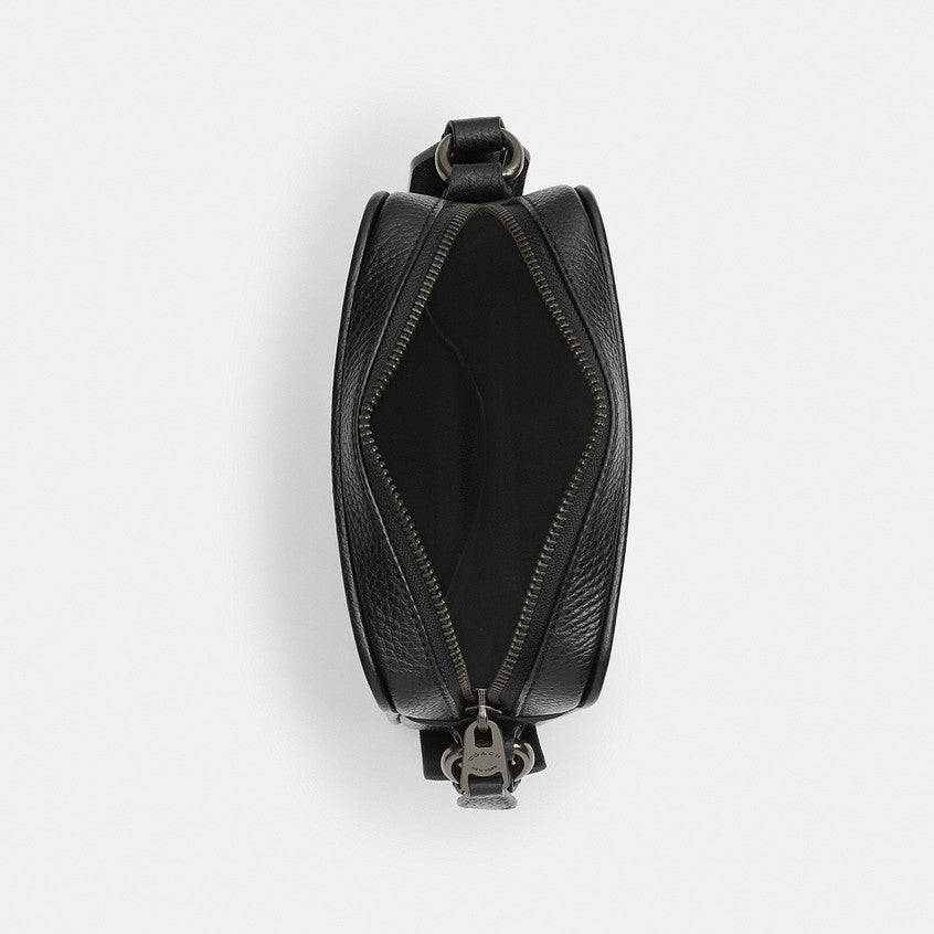 กระเป๋าสะพายข้างผู้ชาย รุ่น Sullivan Crossbody Bag In Signature Canvas