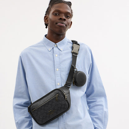กระเป๋าคาดอกผู้ชาย รุ่น Elias Belt Bag In Signature Canvas