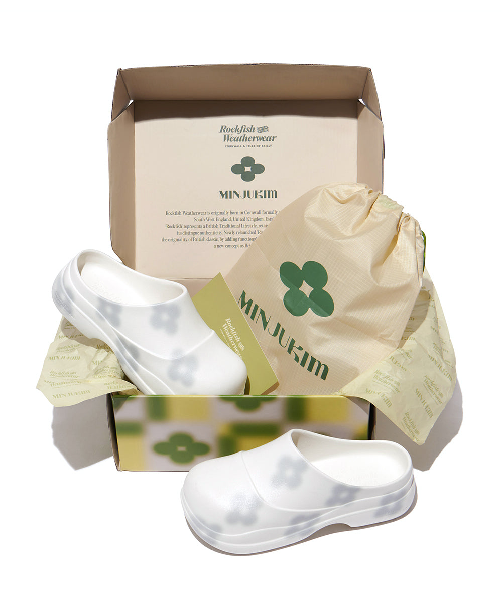 รองเท้าแตะเปิดส้น ผู้หญิง รุ่น X Minjukim Floral Shadow Clog